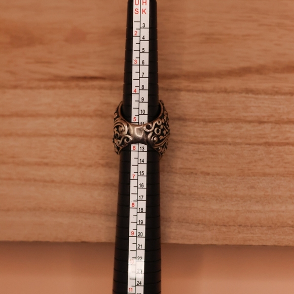 Silver-tone Ring with Faceted Smokey Gray Acrylic Stone Size 5.5 - Picture 10 of 15